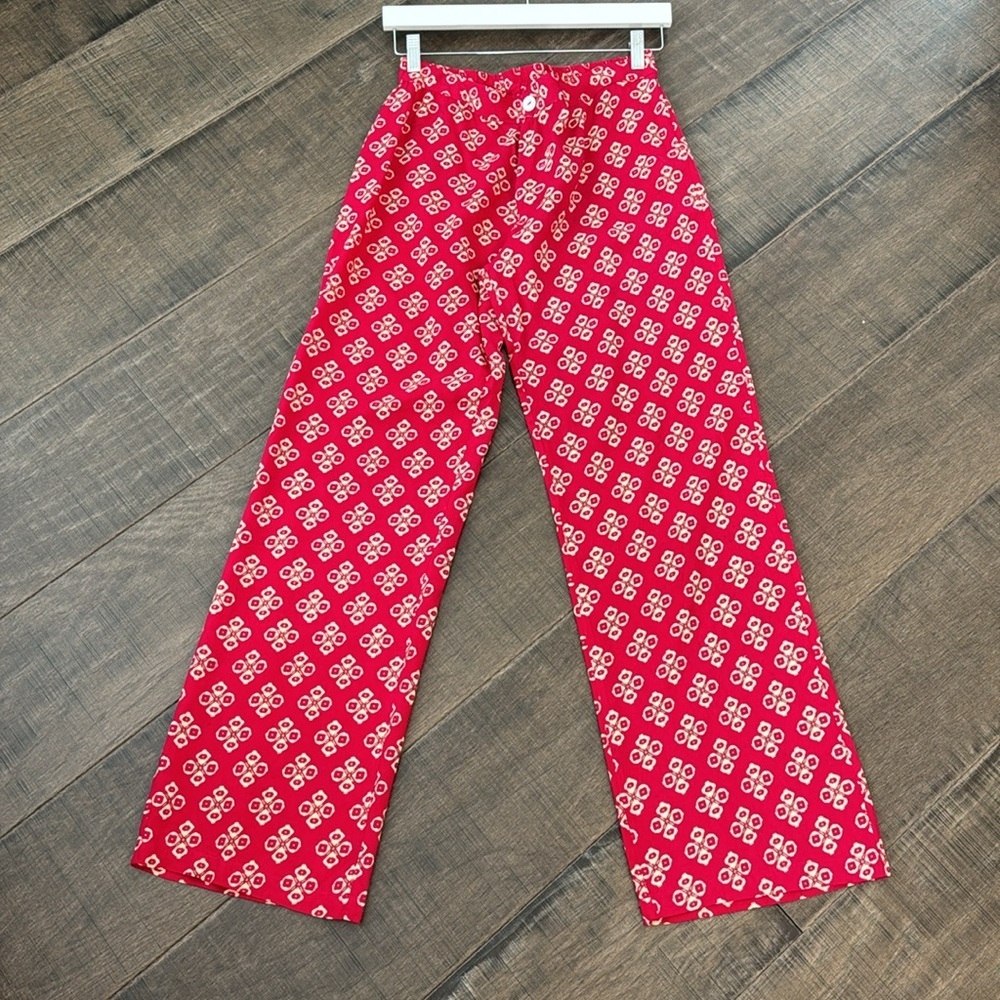 PRINTED  PANTS SIZE L NWOT